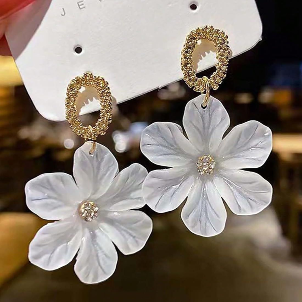 Elegant White Flower Drop Earrings